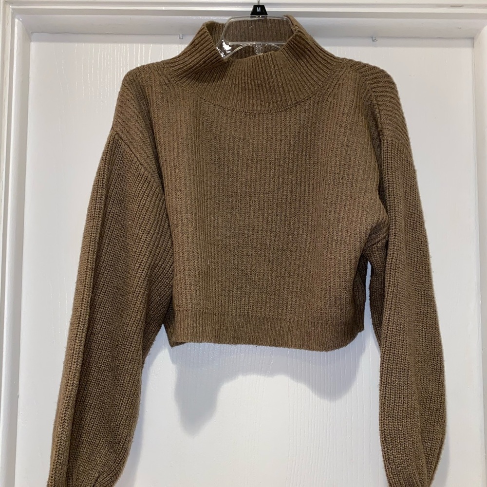 CROPPED MOCK NECK SWEATER